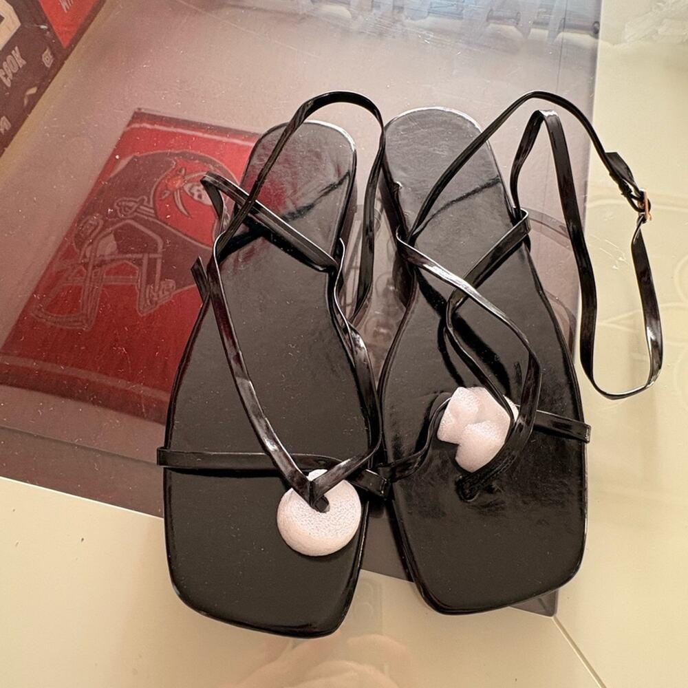Black Strappy Women’s Sandals with Pink Accent